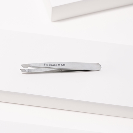 Tweezerman Mini Slant pinceta s poševno konico mini