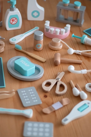 UMU Toys Deluxe doctor's set aktiveeriv mänguasi puidust