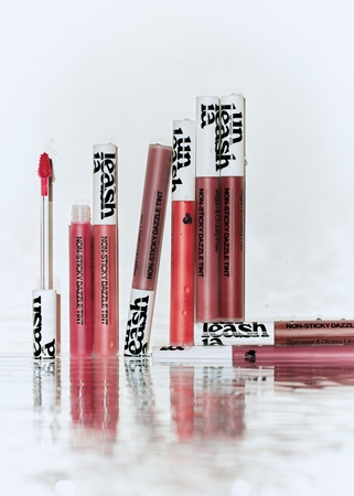 Unleashia Non-Sticky Dazzle Tint dugotrajno sjajilo za usne