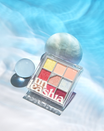 Unleashia Glitterpedia Eye Palette akių šešėlių paletė atspalvis