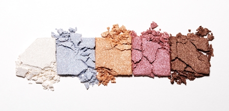 Unleashia Mood Shower Face Palette Eyeshadow and Highlighter Palette with pearl shine