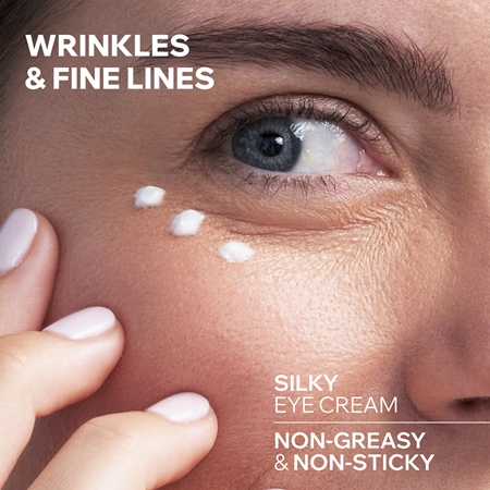 Uriage Age Lift Smoothing Eye Care Eye Treatment for Minimising Fine Lines with retinol