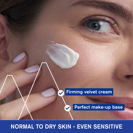 Uriage Age Lift Smoothing Firming Day Cream spevňujúci denný krém proti vráskam s kyselinou hyalurónovou