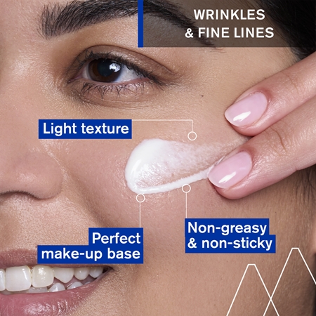 Uriage Age Lift Firming Smoothing Day Fluid stangrinamasis fluidas glotninamojo poveikio