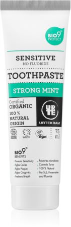 Urtekram Strong Mint відбілююча зубна паста для чутливих зубів