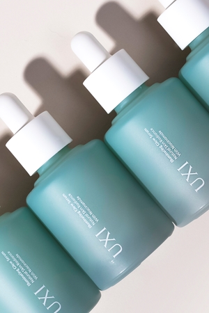 UXI BEAUTY Illuminating Glow Serum sérum iluminador