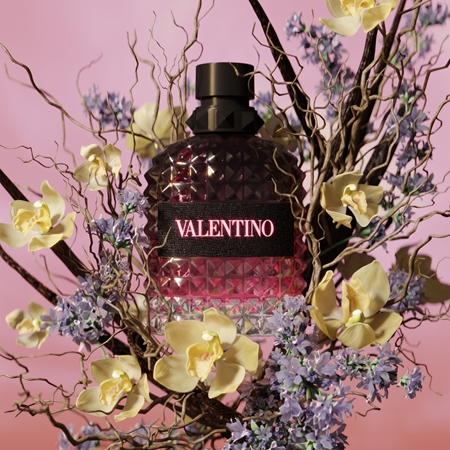 Valentino Born In Roma Intense Uomo Eau de Parfum pentru bărbați