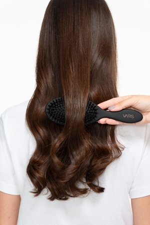 VARIS Smoothing Brush spazzola piatta per lisciare i capelli