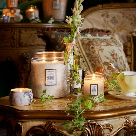 VOLUSPA Japonica Jasmine Midnight Blooms doftljus i tenn