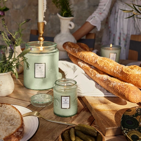 VOLUSPA Japonica French Cade Lavender vonná svíčka