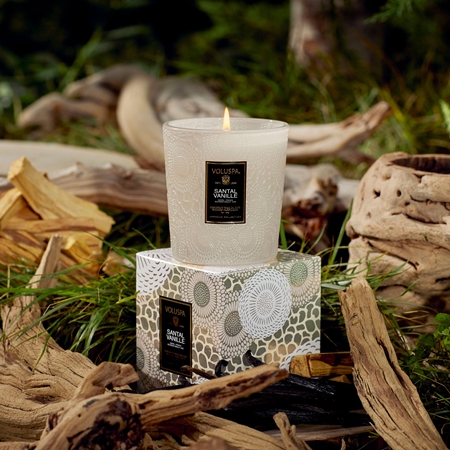 VOLUSPA Japonica Santal Vanille candela profumata