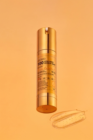 VT Cosmetics Vita-Light Reedle Shot 100 Smoothing Serum to brighten and smooth the skin