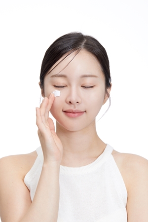 VT Cosmetics PDRN Cream Regenerating Face Cream with firming effect