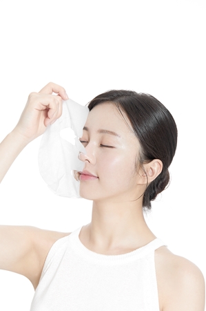 VT Cosmetics TX-Toning Daily Mask Izgaismojoša auduma sejas maska pigmenta plankumu mazināšanai