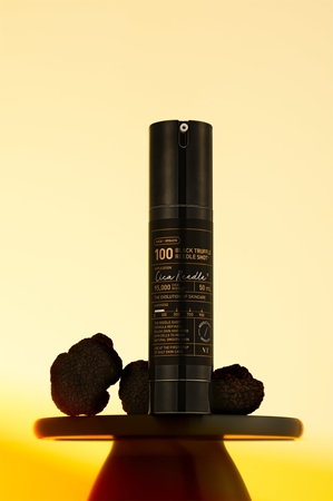 VT Cosmetics Black Truffle Reedle Shot 100 Anti-Wrinkle Serum for increased skin elasticity
