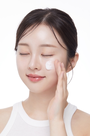 VT Cosmetics PDRN Grinding Cleansing Balm Makeup Removing Cleansing Balm with an exfoliating effect