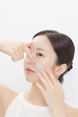 VT Cosmetics Vitamin C Astaxanthin Mask aufhellende, feuchtigkeitsspendende Maske zum vereinheitlichen der Hauttöne