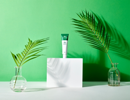 VT Cosmetics Cica Cream Moisturizing Facial Cream with soothing effect