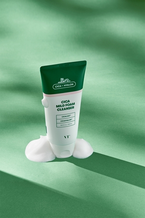VT Cosmetics Cica Mild Foam Cleanser Gentle Cleansing Foam with soothing effect