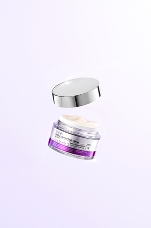 VT Cosmetics Reedle Shot Lifting Cream Intensive Lifting Cream with regenerative effect
