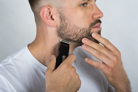 Wahl Mustache & Beard zastřihovač na vousy