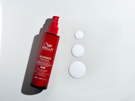Wella Professionals Ultimate Repair Protective Leave-In hővédő szérum spray -ben