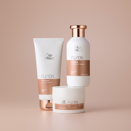 Wella Professionals Fusion intenzíven regeneráló kondicionáló a károsult hajra