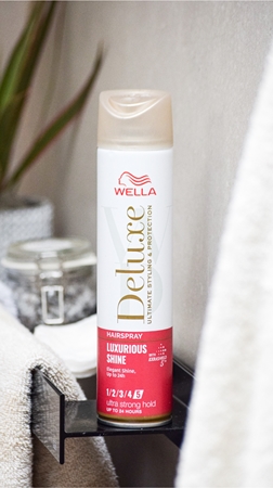 Wella Deluxe Luxurious Shine lak na vlasy pro lesk