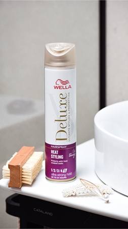Wella Deluxe Heat Styling lak na vlasy pro tepelnou úpravu vlasů