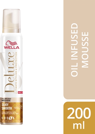 Wella Deluxe Silky Smooth fixáló hab tápláló hatással