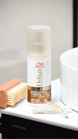 Wella Deluxe Dream Sleek & Nourish olejový sprej na vlasy