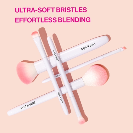 Wet n Wild Essential Powder Brush powder brush