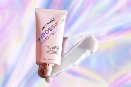 Wet n Wild Prime Focus Impossible matující podkladová báze s hydratačním účinkem