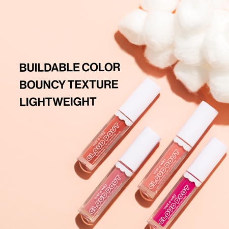 Wet n Wild Cloud Pout Marshmallow Lip Mousse batom líquido