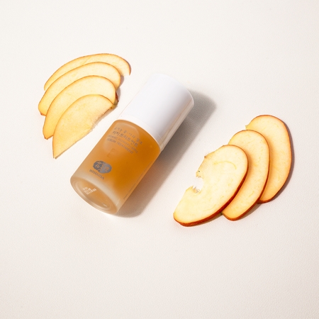 WHAMISA Organic Flowers Apple Sebum Treatment Korrigeeriv seerum rasusele ja probleemsele nahale