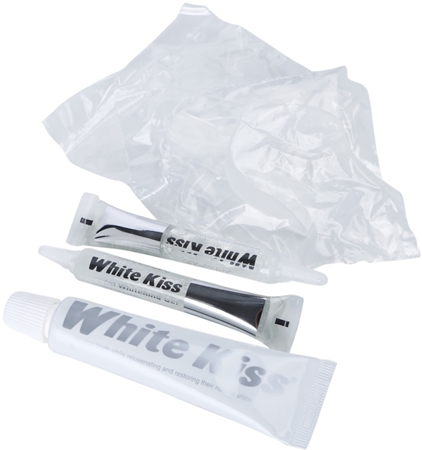 Márka
 White Kiss Flash fogfehérítő kezelés a fogakra