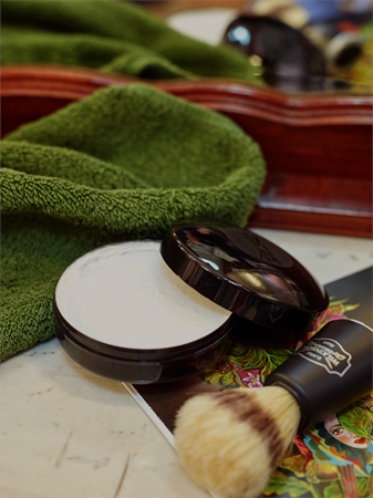 Wilkinson Sword Premium Collection Shaving Soap