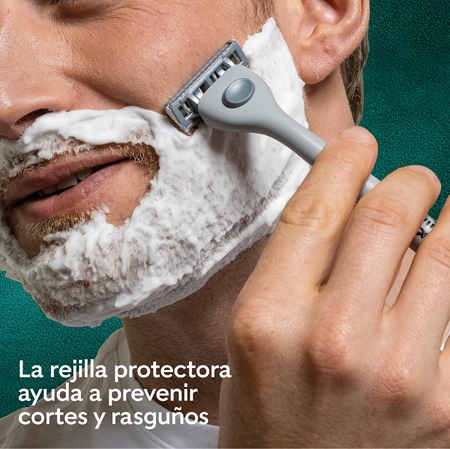 Wilkinson Sword Quattro Essential 4 Titanium Sensitive recambios de cuchillas