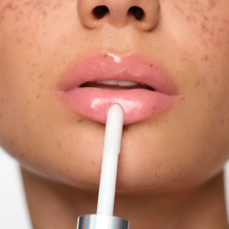 WONDERSKIN Lip Relapse Plumping Gloss Lip Gloss with magnifying effect