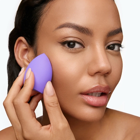 WONDERSKIN Curve Blender Foundation Sponge