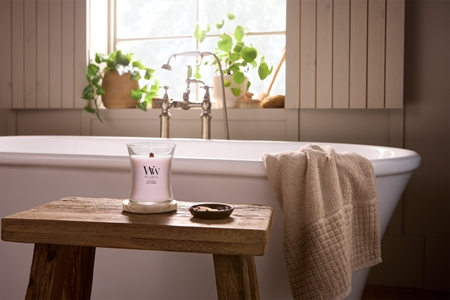 Woodwick Rose Blush Duftkerze mit Holzdocht
