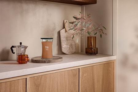 Woodwick Radiant Amber Duftkerze mit Holzdocht