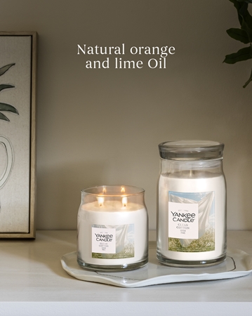 Yankee Candle Clean Cotton aromatizēta svece Signature