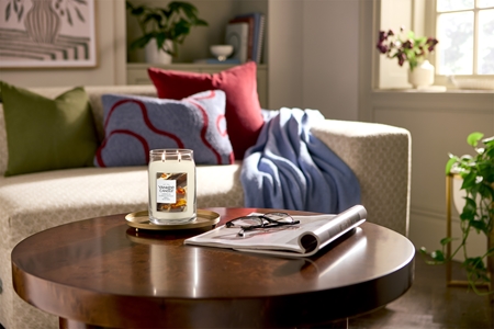 Yankee Candle Amber & Sandalwood aromatizēta svece