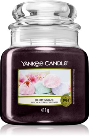 Yankee Candle Berry Mochi scented candle