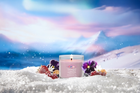 Yankee Candle Summit Stargazing scented candle Signature