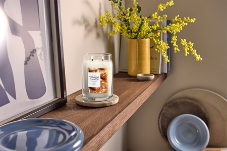 Yankee Candle Caramel Kiss scented candle