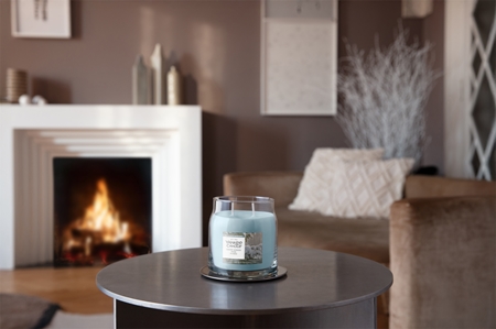 Yankee Candle Snow Kissed Pine Duftkerze
