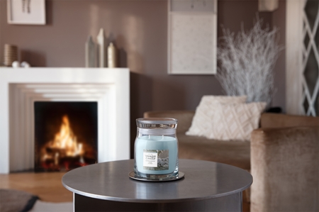 Yankee Candle Snow Kissed Pine Duftkerze