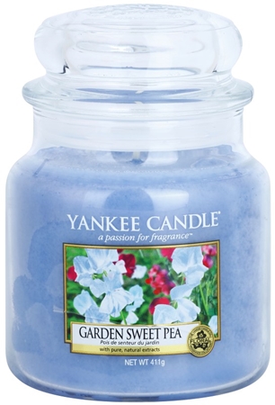 Yankee Candle Garden Sweet Pea vonná svíčka 411 g Classic střední